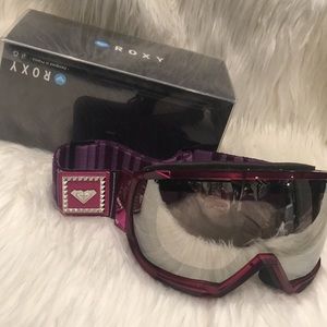 Roxy Snowboarding Goggles 💜